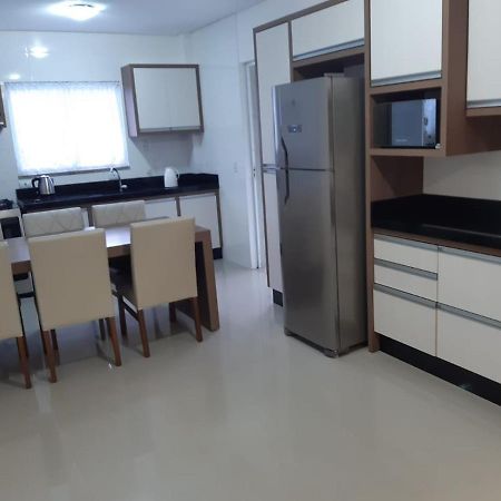 Apartamento 2 Dormitorio Praia De Bombas Bombinhas Εξωτερικό φωτογραφία